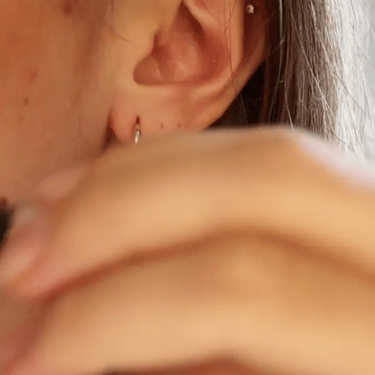 Oorbellen Voor Loop Oordopjes Zilver RVS video