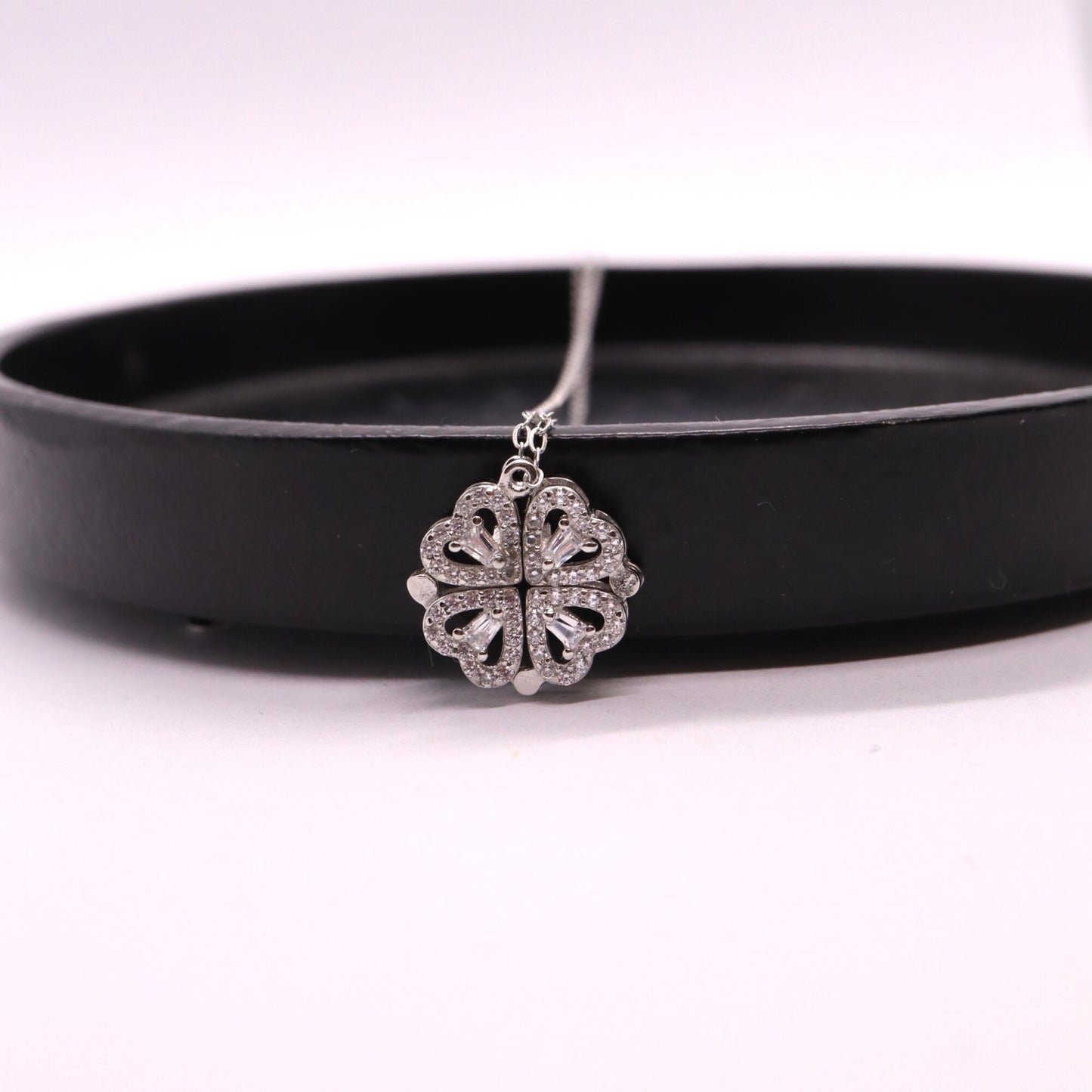 Klavertje vier ketting / hartjes ketting zilver 925 Sfeerbeeld